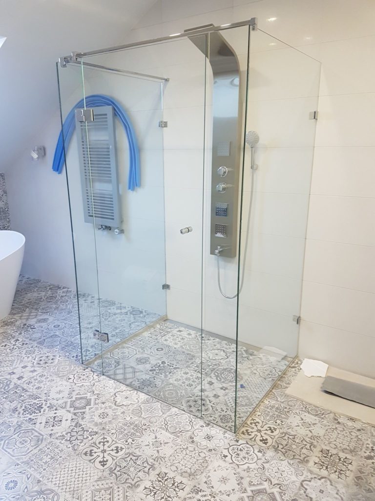 Kabiny Prysznicowe Na Wymiar Z Powloka Samoczysczaca Glass Hart